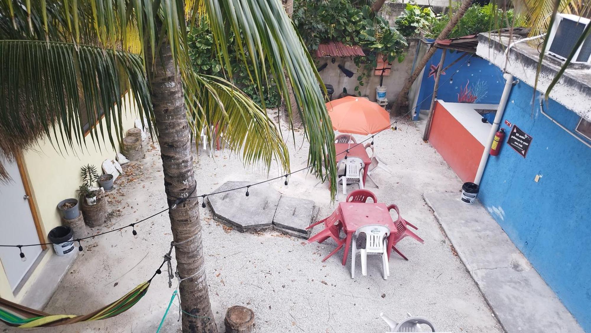 Blue Magic Hostel Cozumel Exterior photo