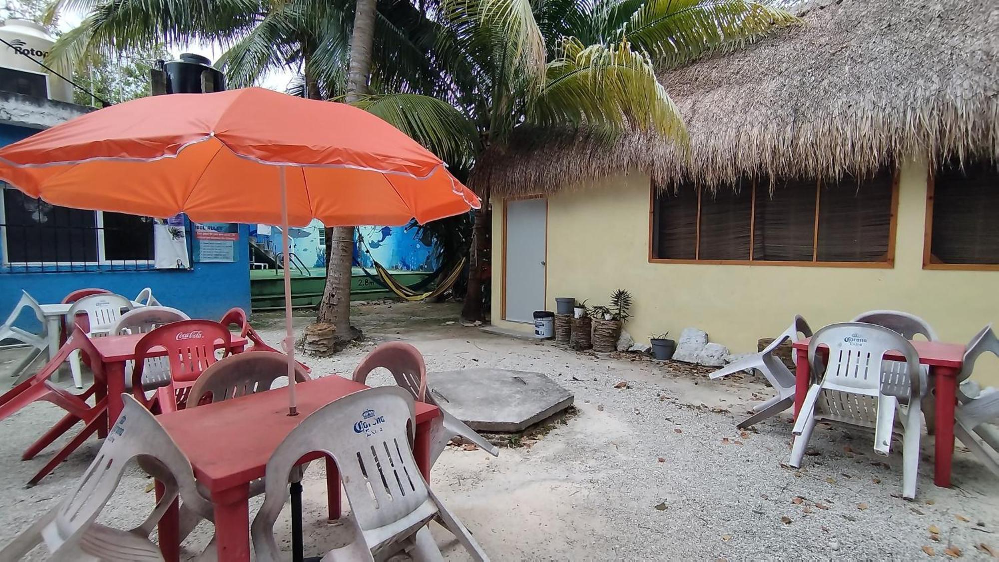 Blue Magic Hostel Cozumel Exterior photo